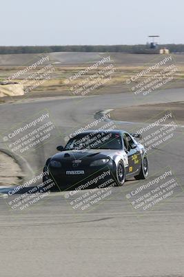 media/Nov-05-2023-CalClub SCCA (Sun) [[4ca13f3dad]]/Group 4/Offramp (Race)/